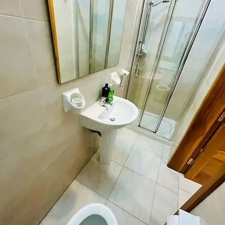 Spacious In The Heart Of St Julian's Appartement
