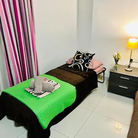 Spacious In The Heart Of St Julian's *